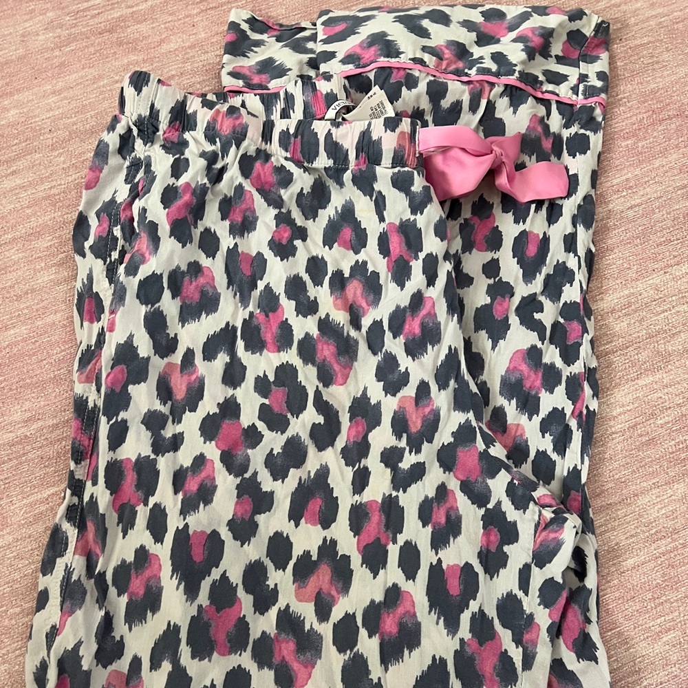 Victoria’s Secret lightweight cotton pink leopard pj pants - Size Large, Long